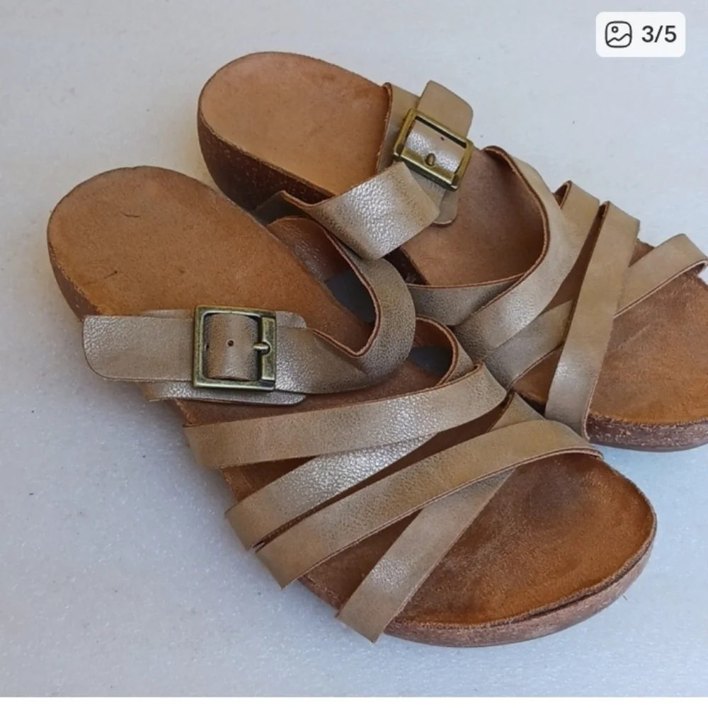 Korks Kork-Ease Gold Strappy Women's Sandals Size 6